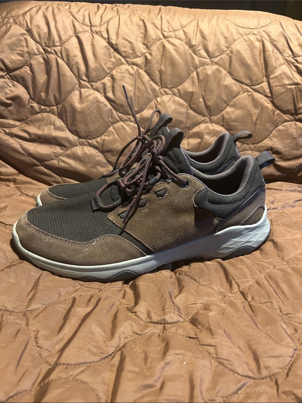 Teva Men's Brown and Gray Athletic Sneakers